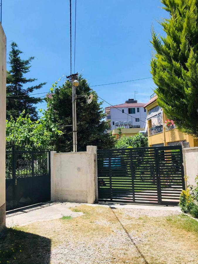 Vila Aliaj Luxury Apartment With 2 Rooms With Private Wonderful Terrace دراس المظهر الخارجي الصورة