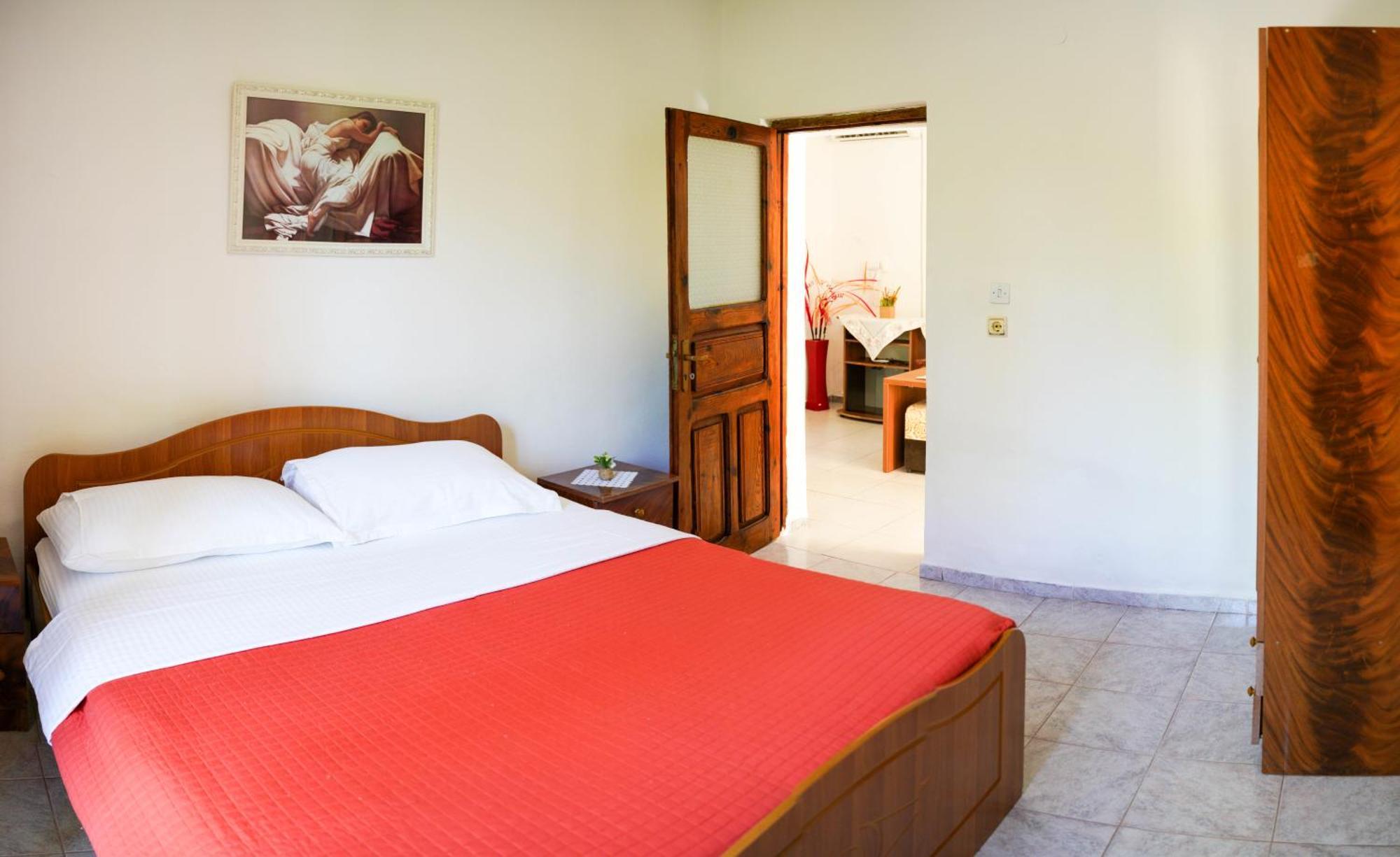 Vila Aliaj Luxury Apartment With 2 Rooms With Private Wonderful Terrace دراس المظهر الخارجي الصورة