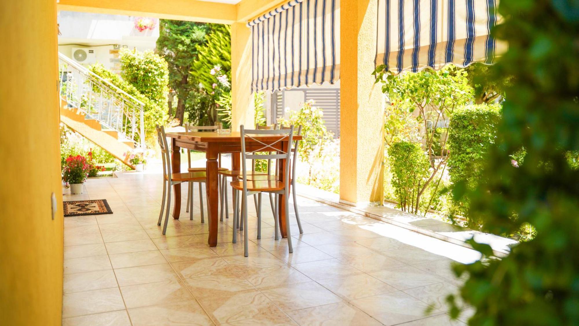 Vila Aliaj Luxury Apartment With 2 Rooms With Private Wonderful Terrace دراس المظهر الخارجي الصورة