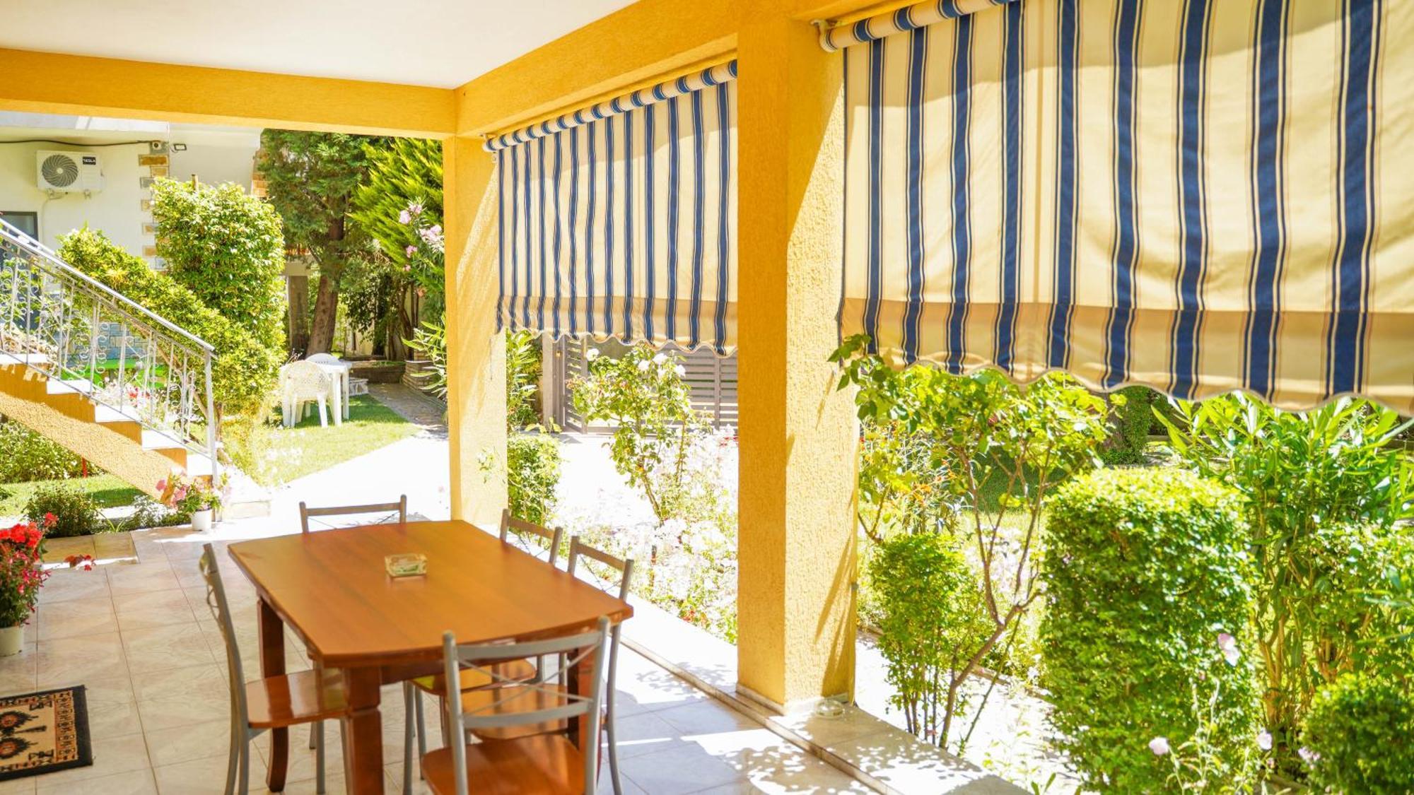 Vila Aliaj Luxury Apartment With 2 Rooms With Private Wonderful Terrace دراس المظهر الخارجي الصورة